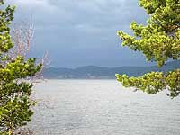 Самая красивая часть Ладожского побережья - там, где горы Петсиваара вплотную подходят к озеру.