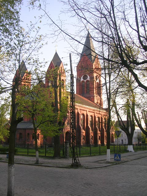 Кирху в Черняховске, как и многие по всей области, переделали в православный собор