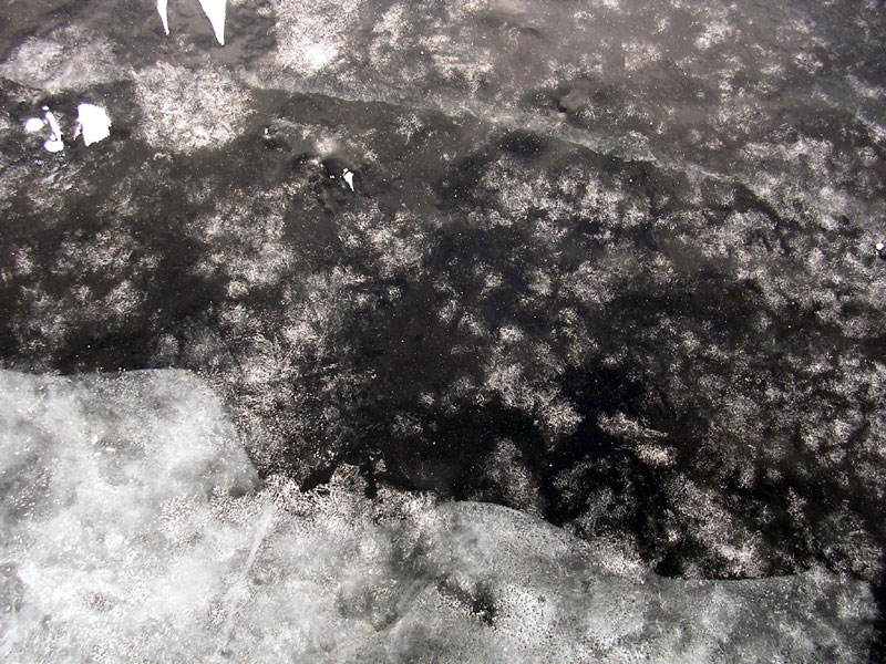 Ледяные узоры на Ладоге